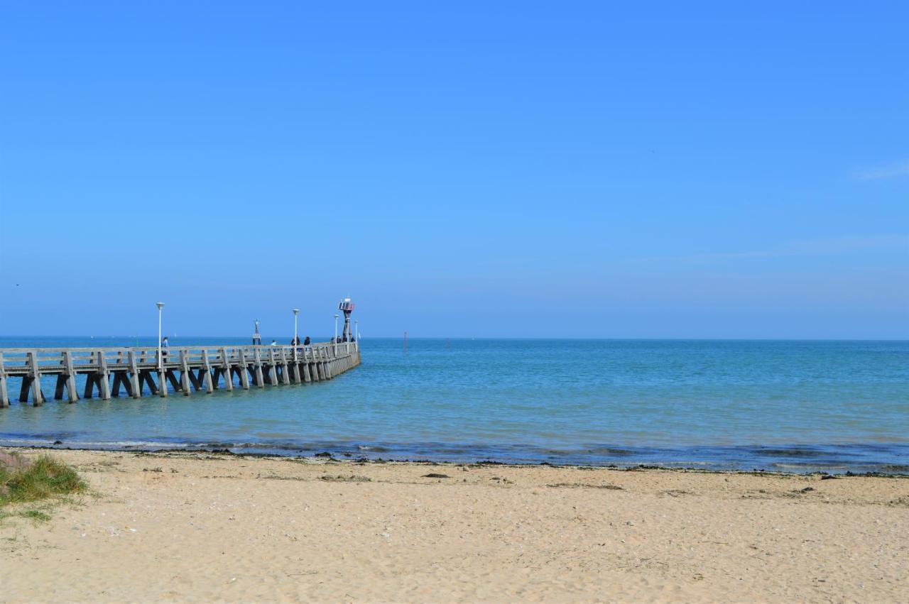 Moderne Avec Terrasse à 500m De La * Courseulles-sur-Mer