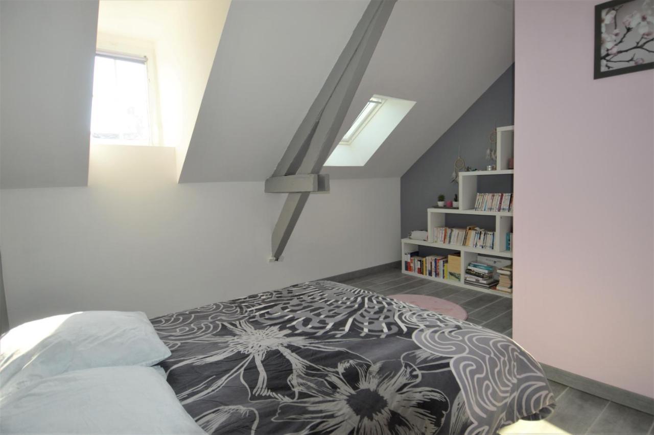 Moderne Avec Terrasse à 500m De La
